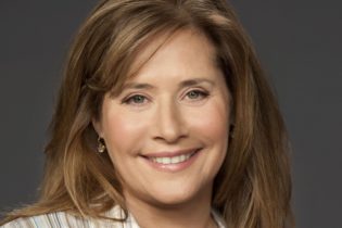 Биография Лоррейн Бракко